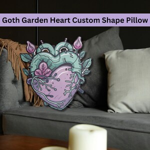Cojín de jardín gótico pastel con forma de corazón, cojín cottagecore personalizado, cojín decorativo pastel espeluznante y adorable, decoración espeluznante para el dormitorio o la sala de estar.