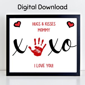 Cartão de abraços e beijos de amor fofo, divertido e fácil para mamãe | XOXO Handprint Love