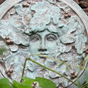 Large Green Woman Wall Plaque, Green Woman Garden Plaque, Green Woman, Green Man, 12.5 inch Diameter