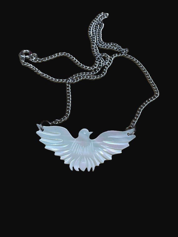 Vintage Carved Mother of Pearl Dove Neckless on a… - image 1