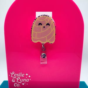Pink Concha Ghost Badge Reel, Pink Concha Ghosts, Glitter Badge Reel, Retractable ID Badge Reel, Concha badge Reels, Pastry Badge Reels