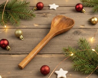 Heart Shaped Wood Spoon, Handmade Guamúchil Kitchen Utensil (15 cm / 6 in)