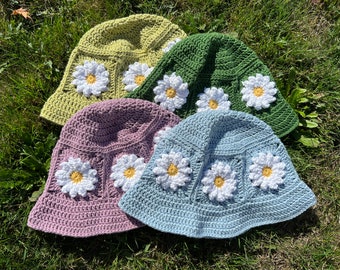 Crochet Daisy Flower Bucket Hat