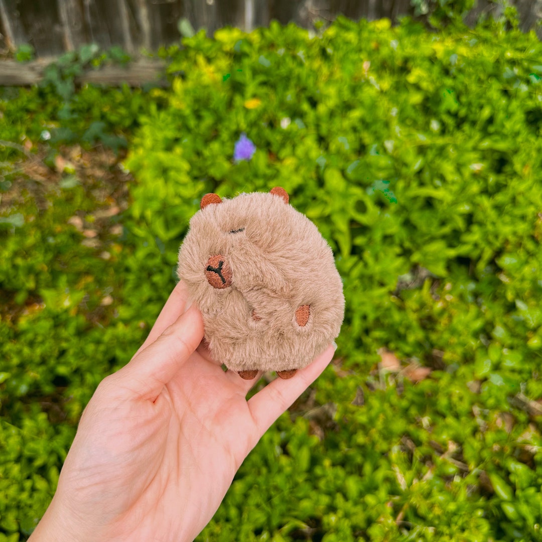 Squeaky Chicken Plush Keychain - Egg Laying Surprise Toy, Stress Relief Gift For Backpack Or Car