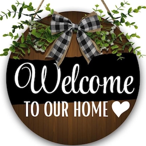 Personalized Wood Welcome Sign Custom Last Name Sign Wood Round Door Hanger Rustic Family Name Sign Farmhouse Entryway Decor