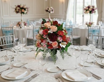 Decorazione per tavolo da matrimonio, centrotavola floreale bianco e bordeaux, elegante composizione artificiale, romantica decorazione per ricevimento, regalo di nozze per la sposa.