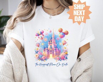 Camiseta de Mickey y sus amigos, camiseta del lugar más feliz de la Tierra, Magic Kingdom, camiseta de Disneyworld, camiseta retro de Walt Disney, vacaciones familiares de Disney