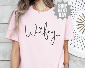 Shirt bruid als cadeau, In My Wifey Era-shirt, verlovings-T-shirt, retro comfort kleuren shirts, huwelijkscadeau, cute Wifey T-shirt, T-shirt vrouw