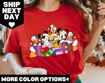 Camiseta navideña de Mickey y sus amigos, camiseta navideña de todos los personajes de Disney, camisetas navideñas de Disney, camiseta de equipo navideño, camiseta de Feliz Navidad