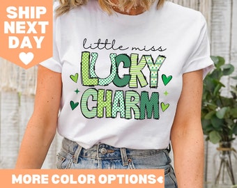 Camiseta con amuleto de la suerte de Little Miss, camiseta del día de San Patricio, camiseta de trébol, camiseta de la suerte, linda camiseta de San Patricio para mujer, camiseta de San Patricio para ella