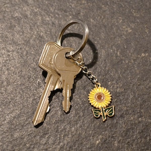 Keychain sunflower yellow green