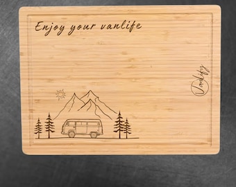 Tábua de corte grande de bambu com gravação a laser personalizada, presente para entusiastas de autocaravanas e do estilo de vida nômade em vans - Old Campervan Design