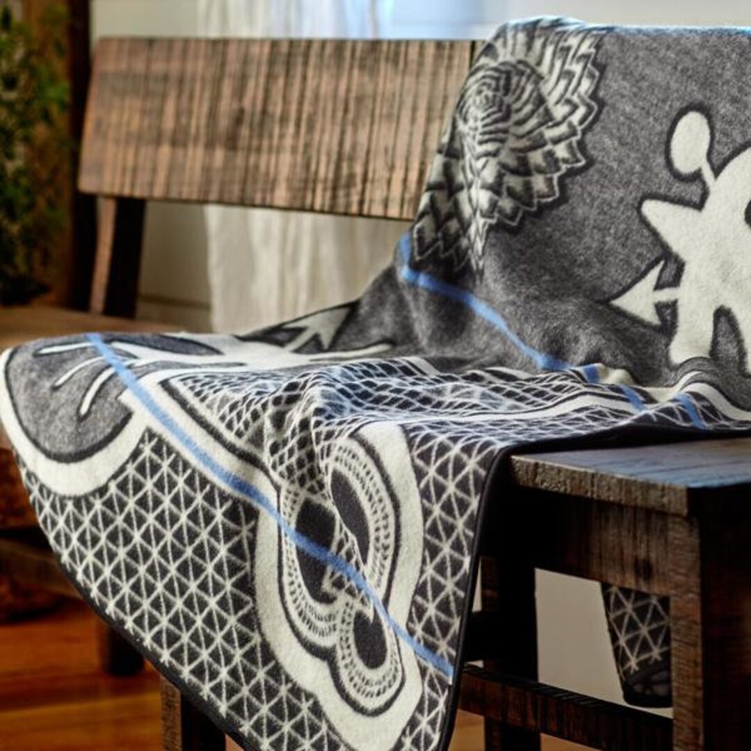 Kharetsa blanket clearance