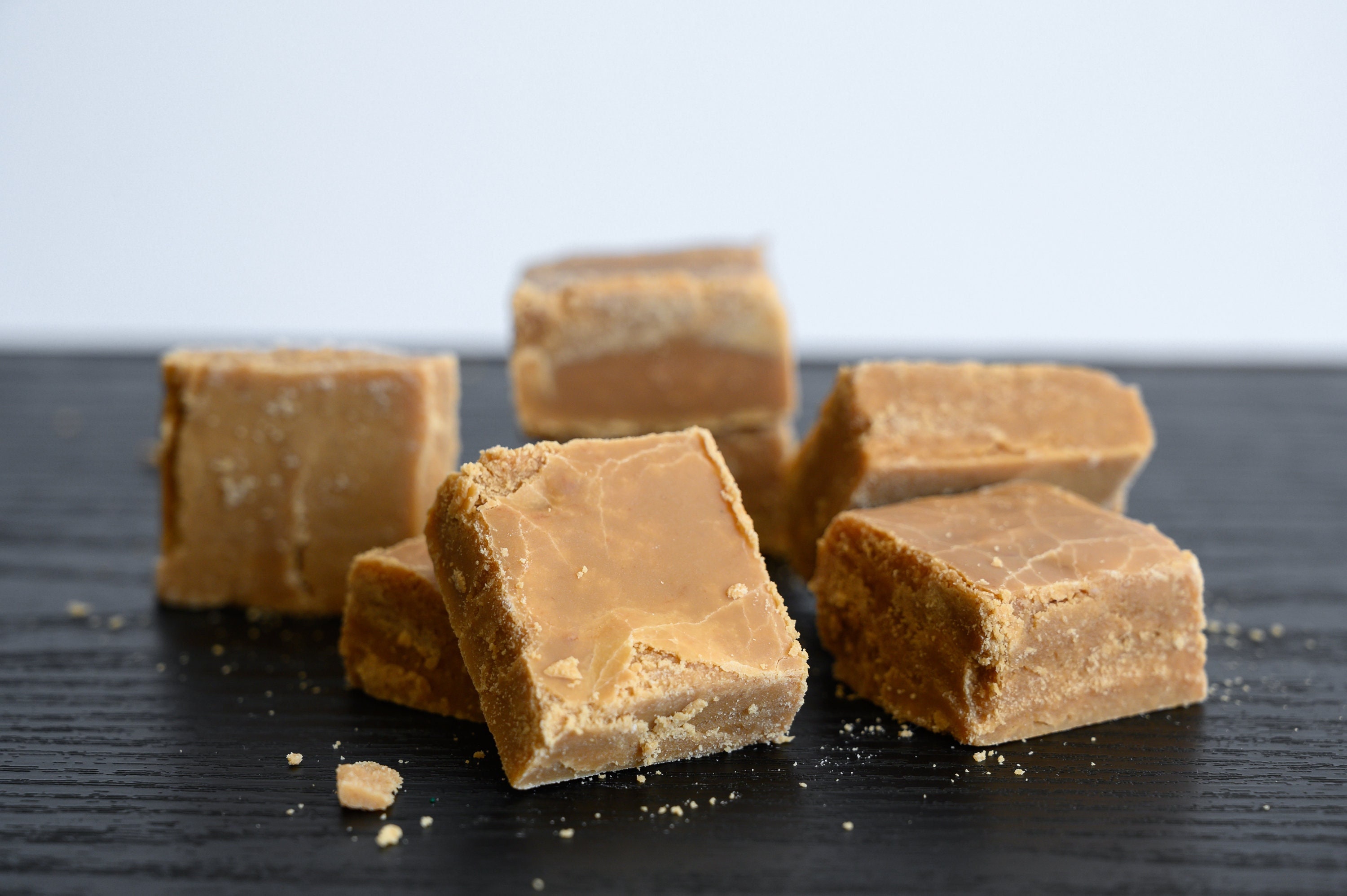 Homemade Milk Toffee: Vanilla Confectionery Treat