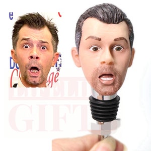 Custom wine stopper looks just like you! Personalized bottle stopper with any facial expression. Fun gifts for birthday/retirement/Valentine