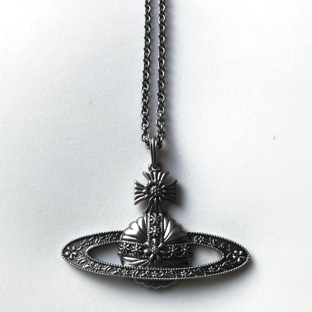 Vivienne Westwood Necklaceblack Carved Flower Saturn - Etsy