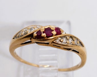 9 Karat Gold Granat und Diamant Ring