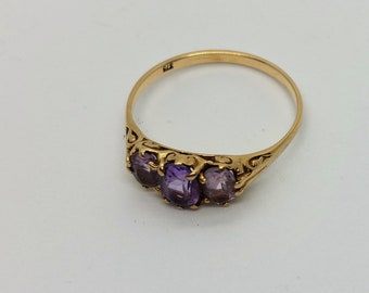 9 Karat Gelbgold Amethyst Reihe Ring