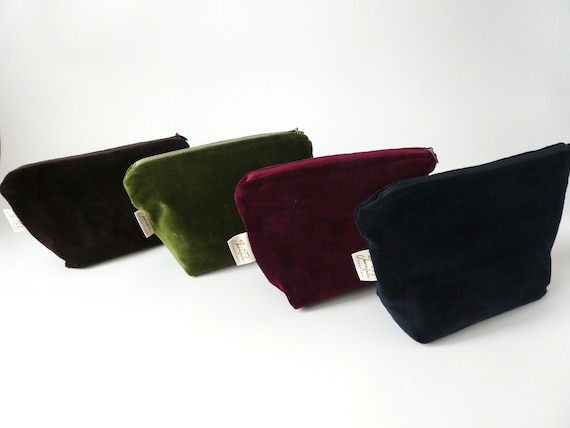 VELVET MAKE-UP POUCH SMALL CHOCOLATE BROWN VELVET MAKE-UP POUCH SMALL CHOCOLATE BROWN