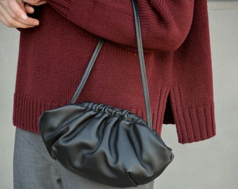 Handgefertigte Clutch aus Schwarzem Leder