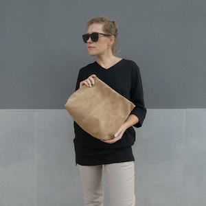 Cartera de piel elegante: bolso retro de gran tamaño, hecho a mano para mujer: piel auténtica negra o gamuza beige