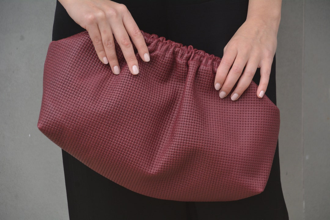 Dumpling Braided Bag - Burgundy