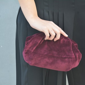 Burgunder Samt Mini-Wolken-Handtasche, Kleine Samt-Abendtasche, Luxuriöse einzigartige Geschenkidee für Frau, für Mädchen, für sie, Muttertagsgeschenk