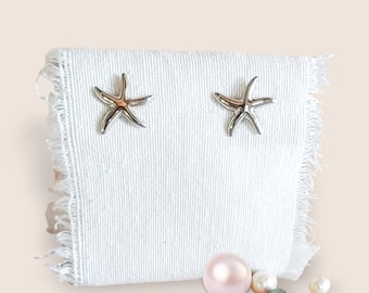 Pendientes de estrella de mar en plata de ley: joyería minimalista de playa