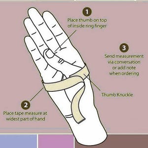 Puede incluir: Diagrama que ilustra c&oacute;mo medir una mano para un anillo. La imagen muestra una mano con una cinta m&eacute;trica, con instrucciones: "Coloque el pulgar en la parte superior del dedo anular interior", "Coloque la cinta m&eacute;trica en la parte m&aacute;s ancha de la mano" y "Env&iacute;e la medida por conversaci&oacute;n o agregue una nota al realizar el pedido."