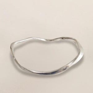 Wavy silver bracelet, modern bracelet, stacking silver bangle, stylish bangle, statement bracelet, gift for her, mom gift, affordable jewel