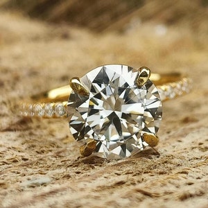 1, 2 or 3ct Round Cut Solitaire Accent Engagement Ring / Round Solitaire Wedding Ring / Round Cut Simple Diamond Simulant CZ Wedding Ring