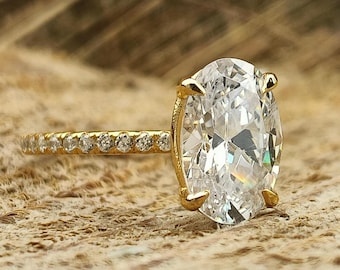 1.20Ct, 1.80Ct or 2.50Ct Oval Cut Solitaire Accent Engagement Ring / Round Pave Set Wedding Ring / Oval Cut Diamond Simulant CZ ring