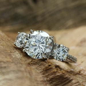 Fake 3 stone engagement rings 2025