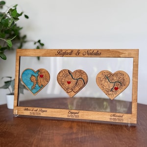 Met Engaged Married Custom Herz Karte | Personalisierte 3-Lokale Holzkarte Geschenk | Beziehung Timeline Wandkunst | Paar Jahrestag Geschenk