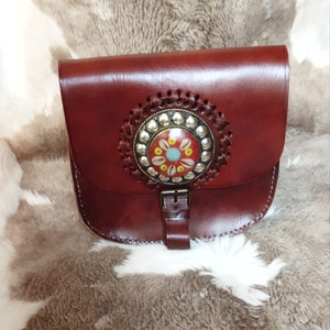 Leather shoulder bag
