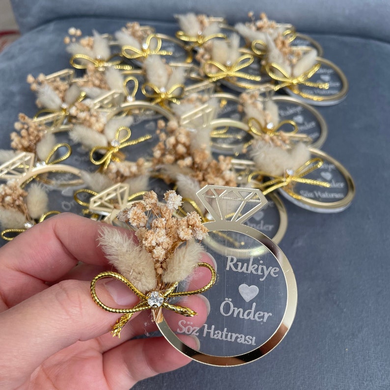 Minimalist Wedding Flowered Gift Plexiglass Etsy