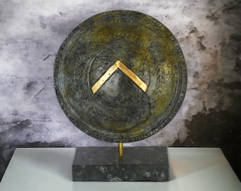ギリシャ文字「L」が刻まれたレオニダス王の盾、スパルタのソリッド