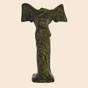 Nike of Samothrace - Victoria - Greek Roman Goddess of victory - pure Bronze Sculpture
