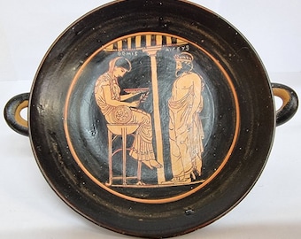 Kylix , Greek Vase , Attic Red figured kylix of Themis and Aegeus, Reproduction from Altes Museum in Berlin