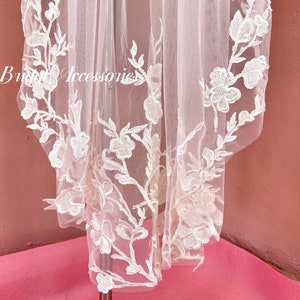 Wedding Floral Lace Veil,Floral Lace Bridal Veil,Knee Length Veil,Fingertip Veil,Cathedral Veil,Royal Veil,Comb Veil,Veil