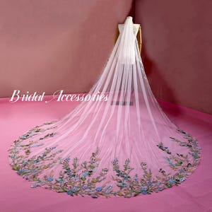 White flower lace wedding veil,soft bridal veil,floor length veil,cathedral veil,ivory flower bridal veil,tulle veil