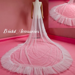 Soft Wedding Veil,Bridal Cathedral Veil,Ruffle Veil,Long Veil,Simple Wedding Veil,Chapel Veil,Ivory Wedding Veil,1 Layer Veil,Cut Edge Veil
