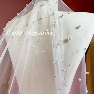 Wedding Pearl Veil,Pearl Cathedral Veil,Bridal Scattered Pearl Veil,Ivory Pearl Veil,Chapel Veil,Single Layer Veil,White Veil,Veil For Comb