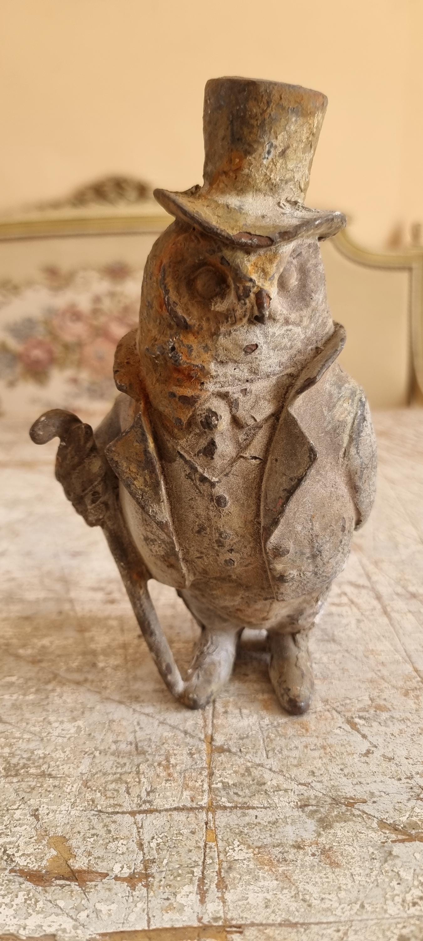 Beautifull Rustic Cast iron garden ornament meditating Mr Owl having grey finish.