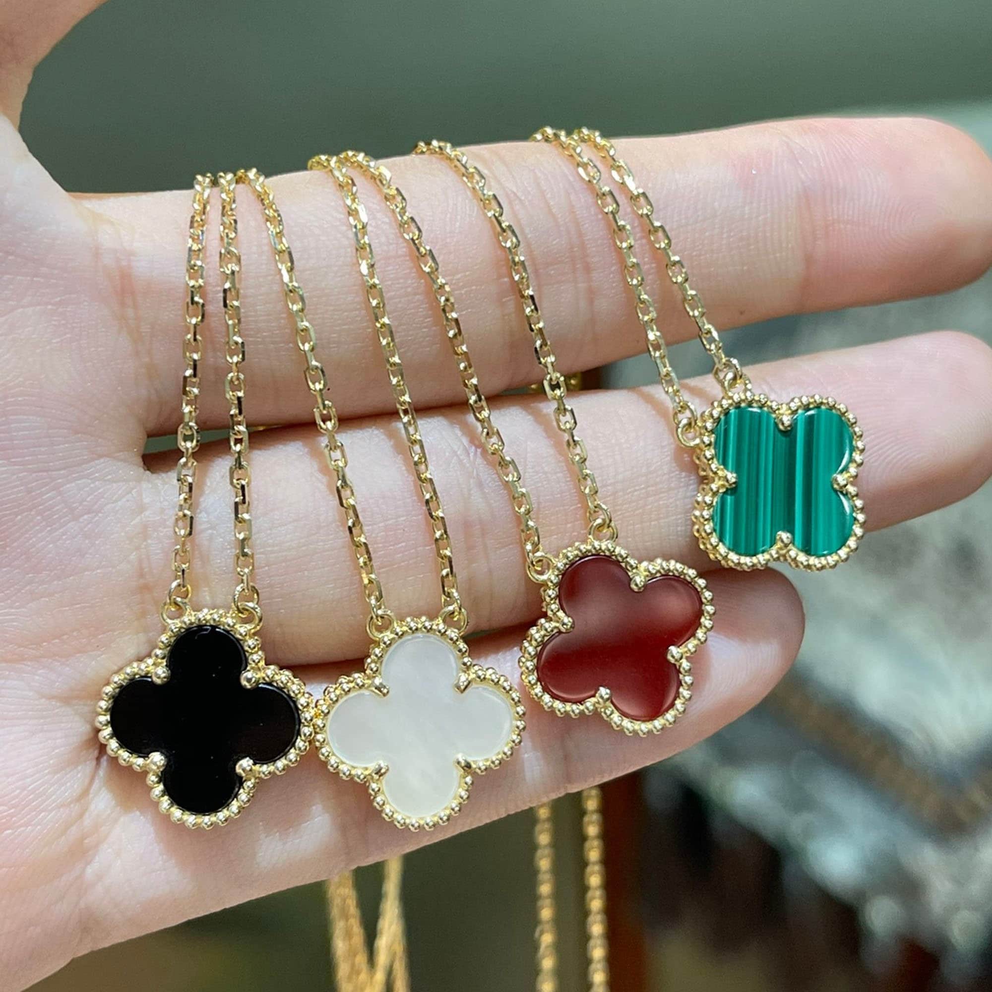 CARLIDANA Luxury Vintage Four Leaf Clover Pendant Necklace Fashion Clover  Necklace Gold Color Designer Jewelry for Women Gift