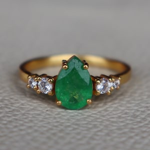 Dainty Drop Cut Green Jade Ring, Solitaire Ring, 18k Gold Plated Ring, Engagement Ring, Promise Ring, Wedding Anniversary Ring,