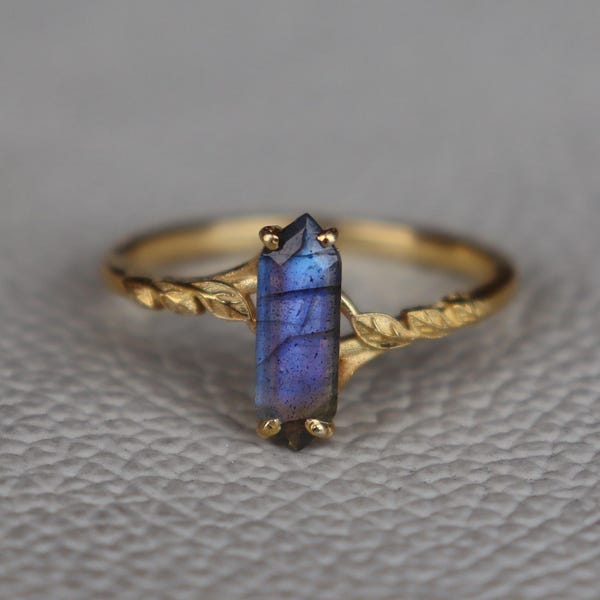 Natürlicher Hexagon Labradorit Zweigring, 18k vergoldet, 925 Sterling Silber Ring, einzigartiger Labradorit Ring, Blattring Geschenk für sie
