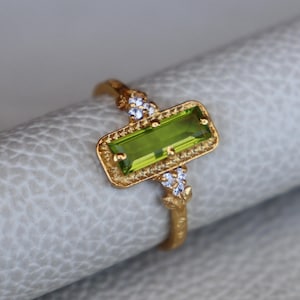 Natural Green Peridot Solitaire Engagement Gold Filled 925 Solid Sterling Silver Ring Jewellery
