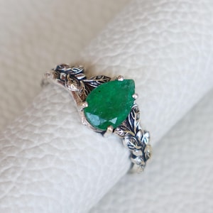 Bague branche en argent, bague en jade vert, bague en argent sterling 925, bague faite main, bague inspirée de la nature, bague en argent pour femme, cadeau pour elle