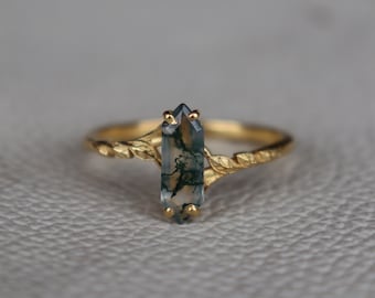 Genuine Moss Agate leaf Ring, 925 Sterling Silver Ring, Handcrafted Designer Ring, Silver Gemstone Ring, Everyday Rings, Wedding Ring